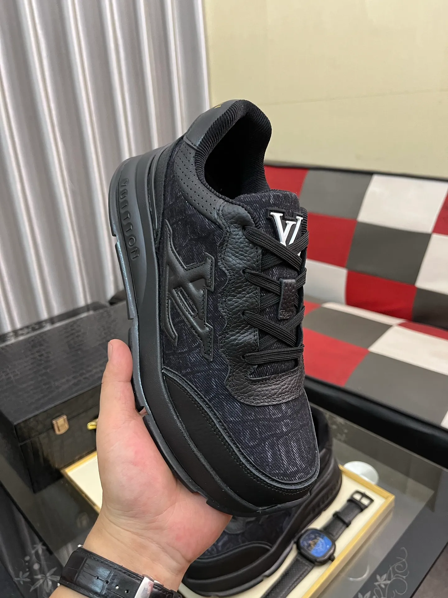 Men's shoes 💰458⌚️⌚️[Louis Vuitton LV] Dad shoes are popular casual sports shoes with outsole, breathable and comfortable, easy to walk, trendy men's versatile fly woven epoxy with ➕leather lining➕Gucci's popular original outsole, sports and running style, super comfortable. Size 38-443️⃣Colors available